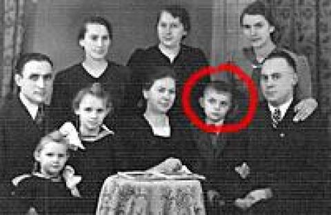 Ostatnie zdjęcie rodziny Schererów z 1944 lub 1945 roku