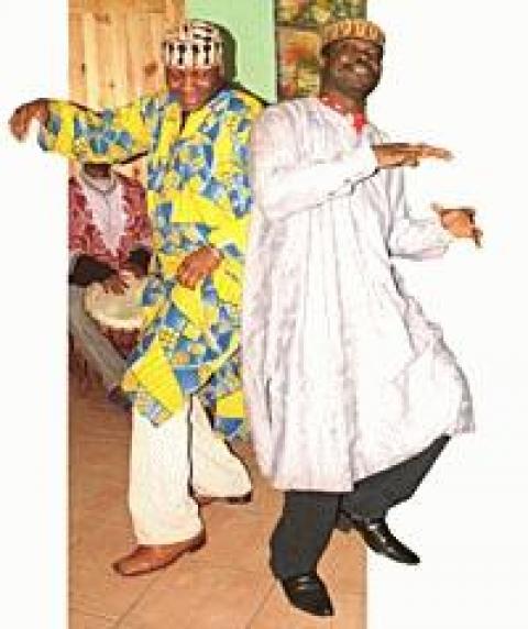 Taniec to dla mieszkańców Afryki radość, życie, miłość. Noel i Carlos chcą "zarazić" optymizmem pabianiczan