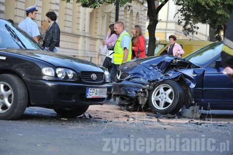Kolejny wypadek na skrzyżowaniu Zamkowej i Okulickiego.
