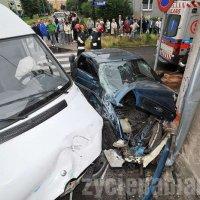 Wypadek na skrzyżowaniu ul. Gryzla i Brackiej. Jedna osoba trafiła do szpitala.