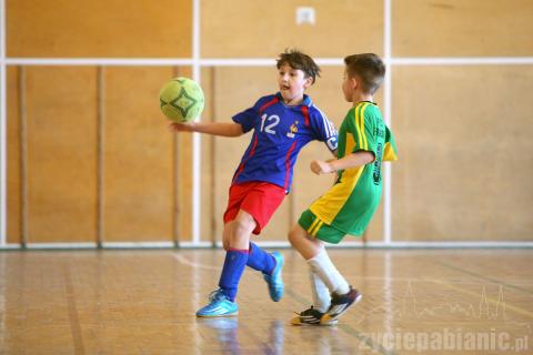 Turniej piłki nożnej dla chłopców z klas III „Trójka Gol”