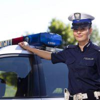 Ranna policjantka - sierżant Bielawska pracuje w ruchu drogowym naszej komendy