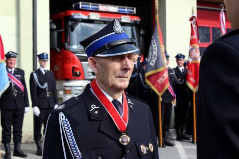 Złoty Znak Związku Ochotniczych Straży Pożarnych Rzeczypospolitej Polskiej otrzymuje Jerzy Gaweł