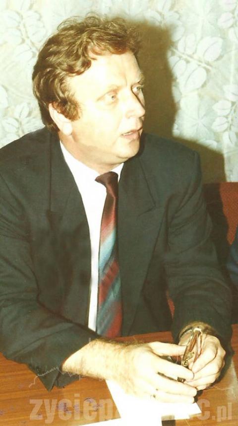 66-letni Gajda został wójtem w pierwszych wyborach samorządowych w 1990 roku. Od tamtej pory nieprzerwanie rządzi gminą wiejską Pabianice.