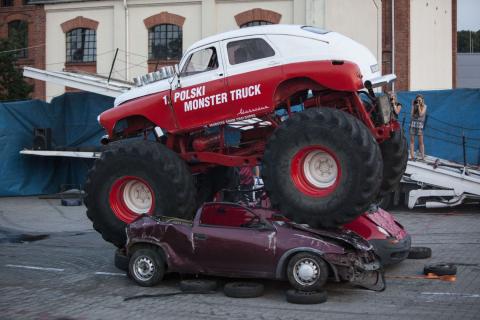 monster truck show zycie pabianic