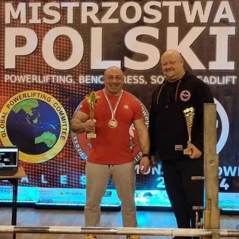 Hovhannes Yazichyan zdobył kolejny tytuł mistrza Polski w trójboju siłowym Życie Pabianic