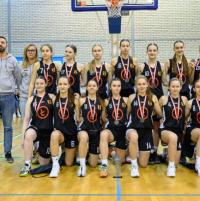 Reprezentacja koszykarek Łódzkiego została wicemistrzem Ogólnopolskiej OIimpiady Młodzieży Życie Pabianic