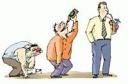 Ewolucja picia: tata pije wódkę, syn piwo, a wnuczek drinki