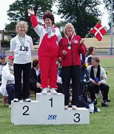 Anna Prusinowska na najwyższym podium. W biegu na 400 m pokonała Dunkę i Szwedkę