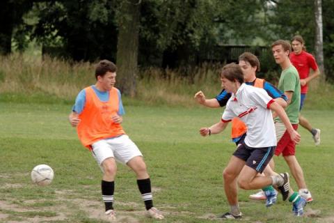 Dzisiaj (czwartek 9 sierpnia) rozegrany został turniej piłkarski na boisku Włókniarza. W zawodach wzięły udział trzy drużyny.