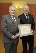 Piotr i Mariusz Lewowscy dostali w zeszłym roku tytuł Nieprzeciętny w biznesie - od Czytelników Życia Pabianic z biedronką