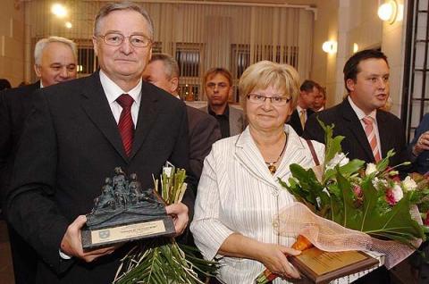 Prezes Pamso Joachim Nowak i Jadwiga Rzeźniczak, kierowniczka technologii i kontroli jakości