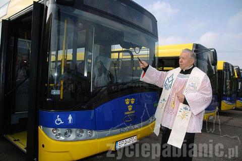 We wrześniu do Pabianic przyjechało 9 nowiutkich autobusów marki Solaris. Wcześniej MZK kupiło 8 używanych manów. 