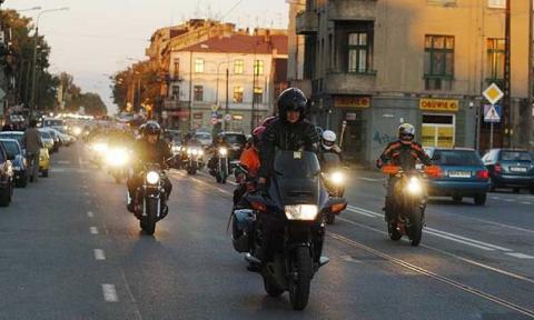 Po raz czwarty blisko 200 lekarzy przyjechała do Pabianic na dwóch kółkach na zlot motocyklowy. Było co podziwiać