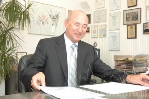 Andrzej Moszura nadal zajmuje gabinet prezesa w biurowcu Philipsa