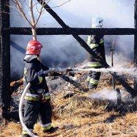 W tym samym czasie strażacy gasili stodołę w Zakrzewkach i altanę w Wincentowie