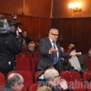 Leszek Miller przyjechał do Pabianic rozmawiać z mieszkańcami o referendum w sprawie wydłużenia wieku emerytalnego. Spotkanie odbyło się w kinie Tomi.