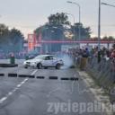 Kilkudziesięciu kierowców ścigało się na ul Świetlickiego w Pabianicach