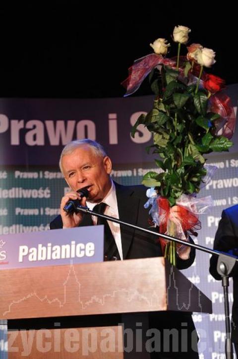 Jarosław Kaczyński odwiedził nasze miasto. To druga wizyta byłego premiera w Pabianicach. 