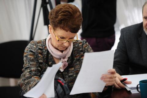 Skarbnik miasta Elżbieta Pluta nie chce złożyć podpisu pod uchwałą