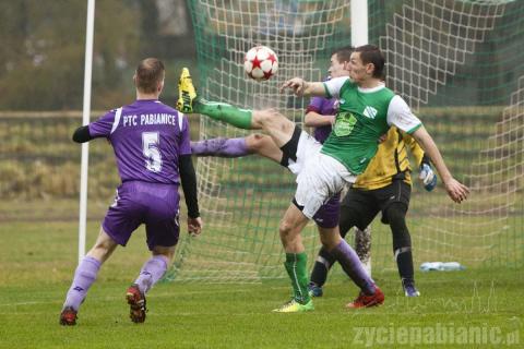 Włókniarz – PTC 1:0 (1:0). Trzy punkty i panowanie w mieście dał „zielonym” gol Artura Kulika.