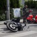 34-letnia motocyklistka została zabrana do szpitala. 