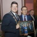 Andrzej Furman pochwalił się, że ma zdjęcie z prezydentem Pabianic - Grzegorzem Mackiewiczem