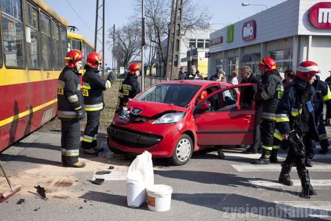 Na skrzyżowaniu Łaskiej i Ostatniej doszło do wypadku.