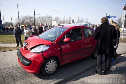 Na skrzyżowaniu Łaskiej i Ostatniej doszło do wypadku.