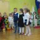 Świąteczne przedstawienie przygotowały dzieci z grupy Muchomorki. 