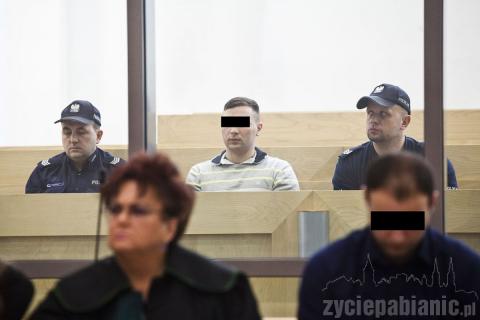 Od godziny 11.30 w Sądzie Okręgowym w Łodzi trwa proces oskarżonych o śmierć rowerzysty