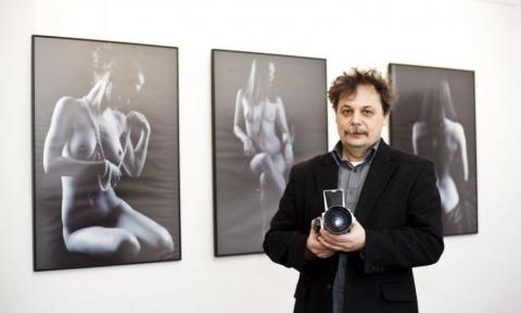 Krzysztof Dumka podczas swojej autorskiej wystawy