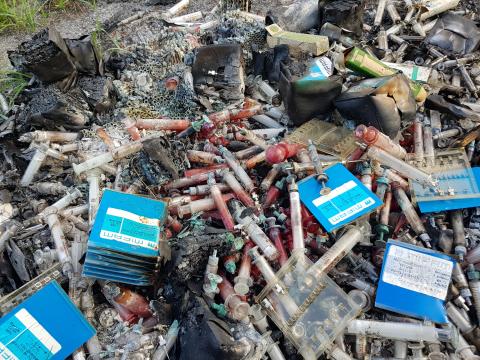 Nielegalne wysypisko śmieci przy zbiorniku w Chechle Życie Pabianic