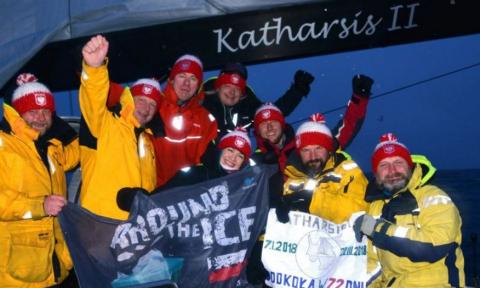 Michał Barasiński opłynął jachtem Antarktydę