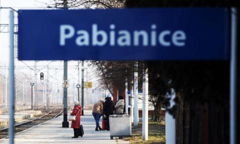 Dworzec pkp Życie Pabianic