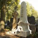 bezimienny odrestaurowany obeliks na cmentarzu Życie Pabianic