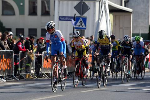 Cztery kolarskie wyścigi przemkną przez miasto Życie Pabianic
