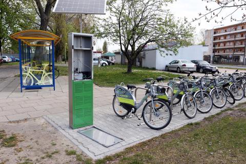 popsuta stacja rowerowa Życie Pabianic