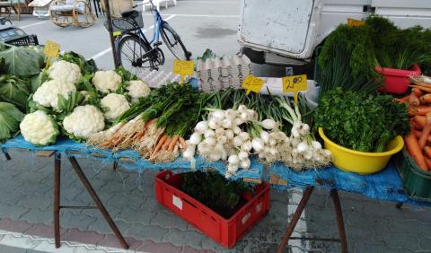 Rynek warzywa Zycie Pabianic