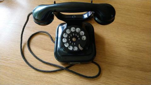Telefon wystawa Życie Pabianic
