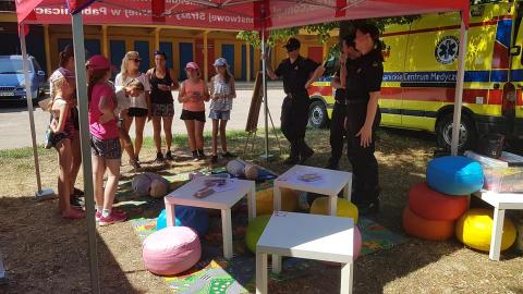 Pedagodzy z Pabianic zorganizowali zabawy dla 250 dzieci akcja baw się z nami Ż