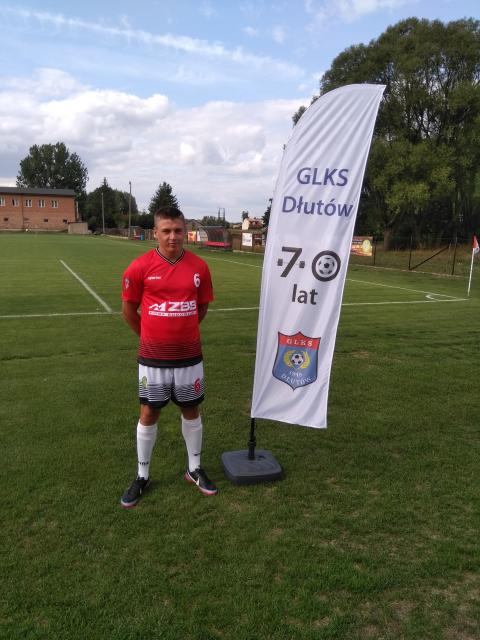 Dominik Mosiński strzelił gola dla GLKS Dłutów Życie Pabianic