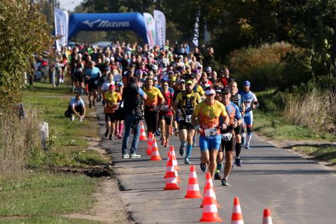 Ruszyli zawodnicy "Ultramaratonu Leśna Doba" Życie Pabianic