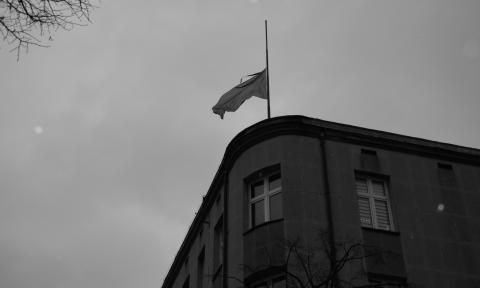 Opuszczona flaga Życie Pabianic
