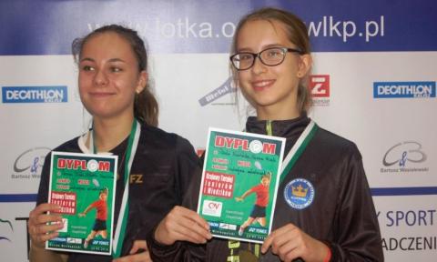 Nikola Nowińska i Hanna Użak były najlepszym deblem w Ostrowie Wlkp. Życie Pabianic