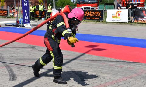 Zawody dla super strażaków Życie Pabianic