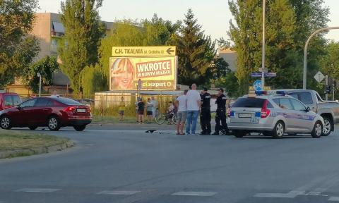 Zderzenie samochodów przy Carrefourze Życie Pabianic