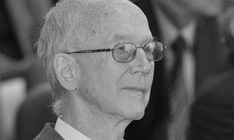 Profesor Janusza Alwasiak zmarł, Życie Pabianic