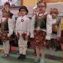 Przedszkolaki z PM 4 podczas uroczystości z okazji Święta Niepodległości Życie Pabianic