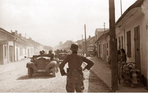 Hitlerowska okupacja w Pabianicach, ilustracje z archiwum, Romana Kubiaka, autora artykułu